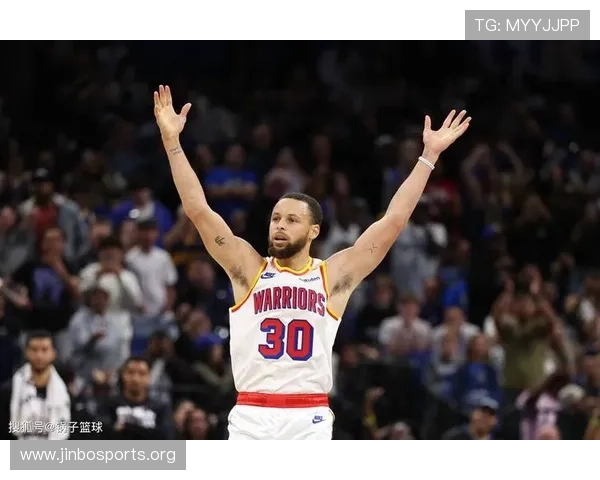 库里几乎垄断NBA所有三分纪录 唯一缺憾是单场最多三分未能突破 库里几乎垄断NBA所有三分纪录 唯一缺憾是单场最多三分未能突破