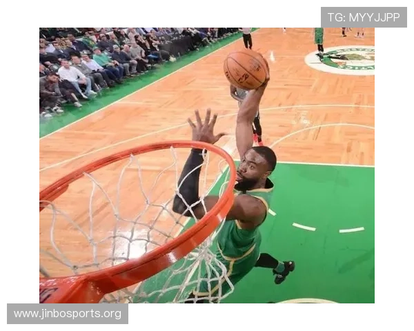 凯尔特人实战回顾深度分析赛前预测与实际走势的对照与差异 凯尔特人实战回顾深度分析赛前预测与实际走势的对照与差异