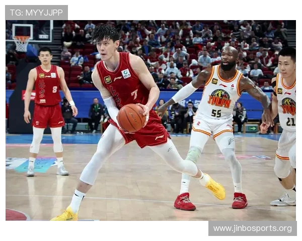 首钢锋线核心再度爆发砍下27分6篮板 展现冲击NBA潜力 首钢锋线核心再度爆发砍下27分6篮板 展现冲击NBA潜力