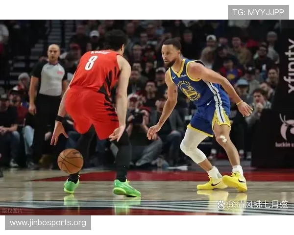 NBA最新赛季精彩对决解析球星表现与球队战术全景点评